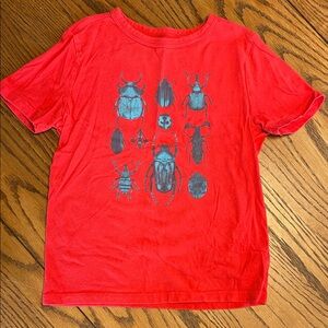 GAP Kids Red Tee with Blue Bug Graphics. size S 100% cotton